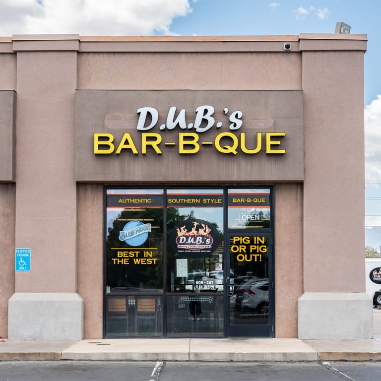 Welcome to DUB's Barbeque & Catering